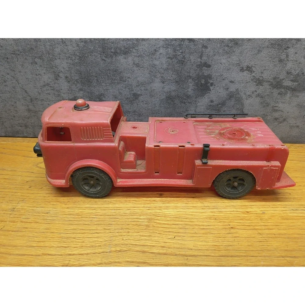 Vintage Processed Plastic Red Fire Engine Truck No. 598 Volunteer‎ F. D.